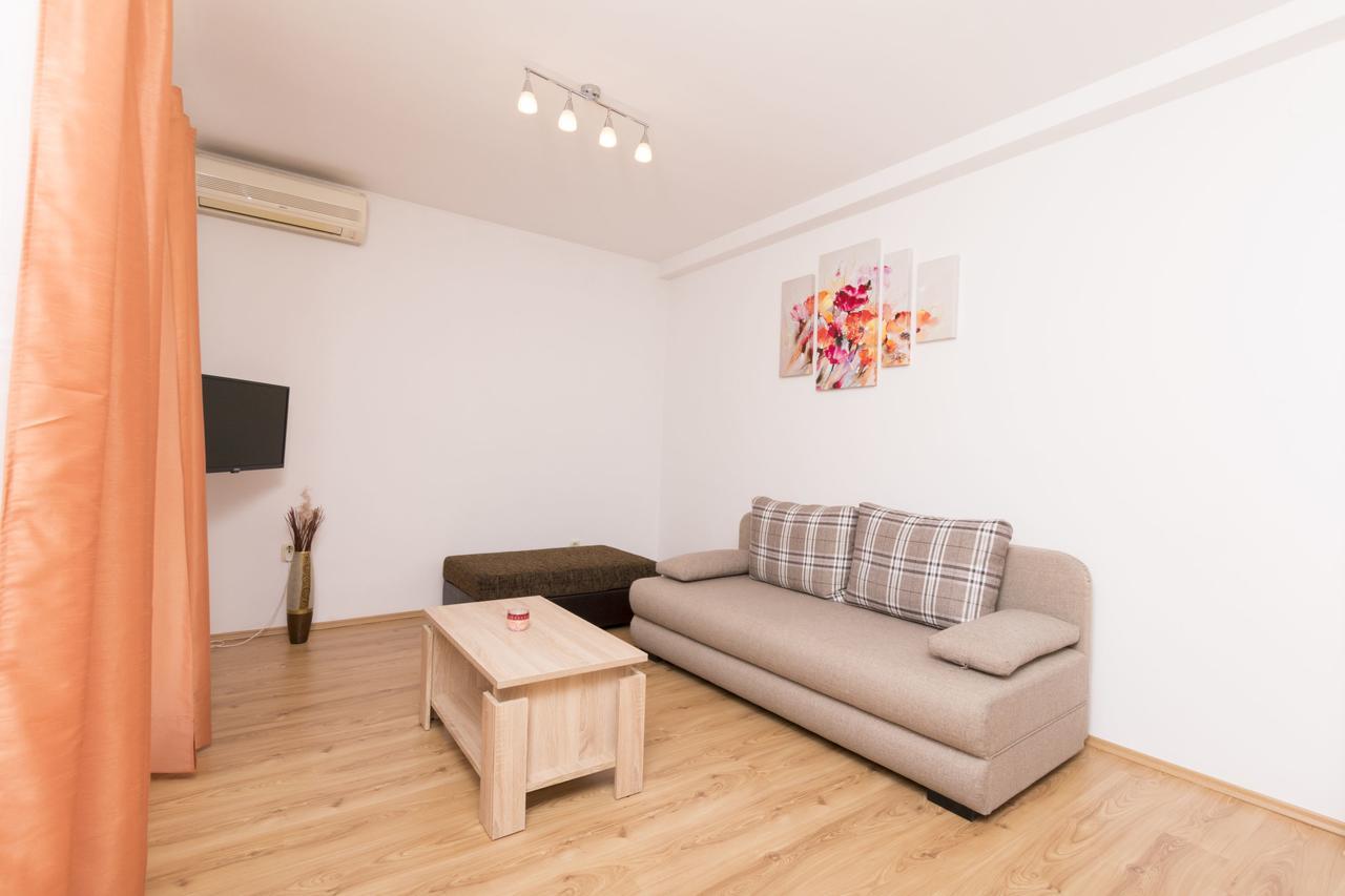 Apartment Petea Omiš Zewnętrze zdjęcie