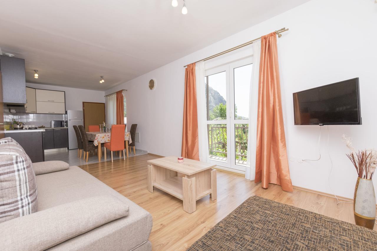 Apartment Petea Omiš Zewnętrze zdjęcie